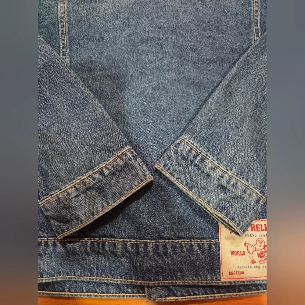 True Religion Denim‎ Jacket Trucker with White Sherpa Collar - Size Small